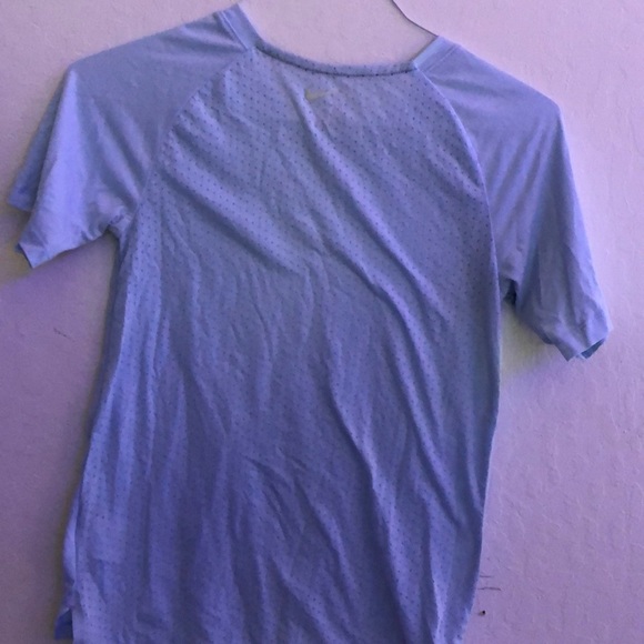 Baby Blue Nike Athletic T shirt - Picture 2 of 2